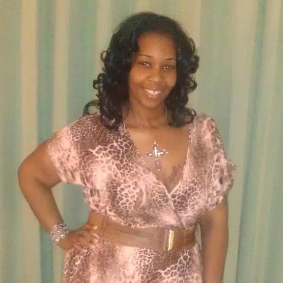 Meet your Posher, Rolisha - Picture 1 of 1